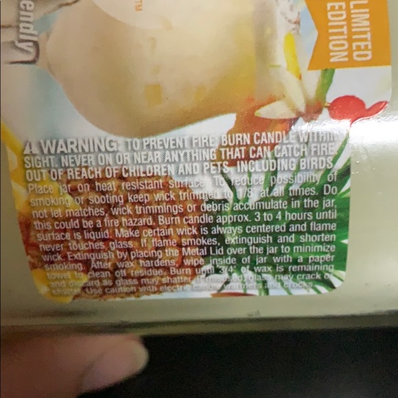 Piña Colada Smoke Odor Candle LIMITED EDITION - Picture 4 of 5